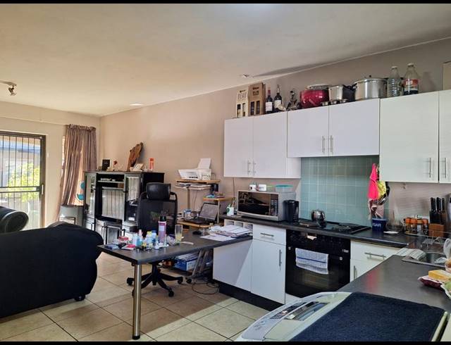 2 BEDROOM TOWNHOUSE FOR SALE IN BRENTHURST